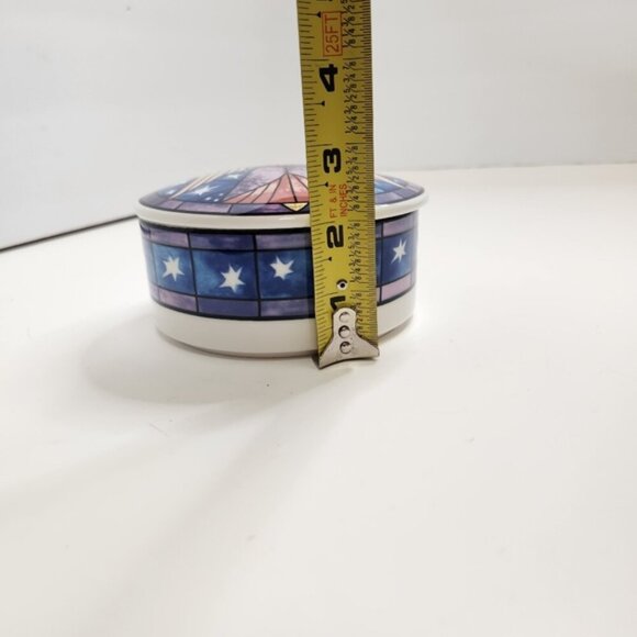 Mikasa 5" Round Angel Porcelain Covered Trinket Jewelry Box HK 501 Christmas 90s - Picture 7 of 8